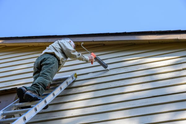 Vinyl Siding Caulk Repair in Wentzville