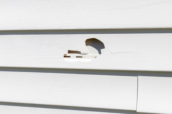 White Vinyl Siding Repair in Wentzville