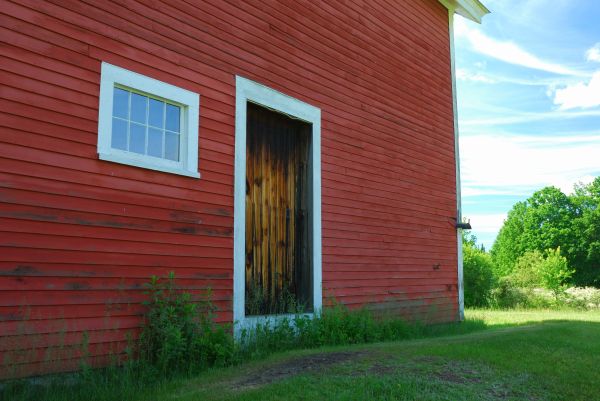 Wood Barn Siding Installation in Wentzville